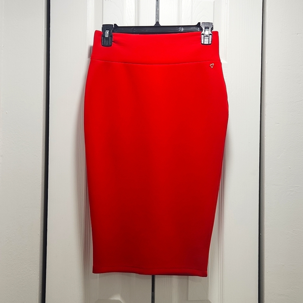 Thalia Sodi skirt